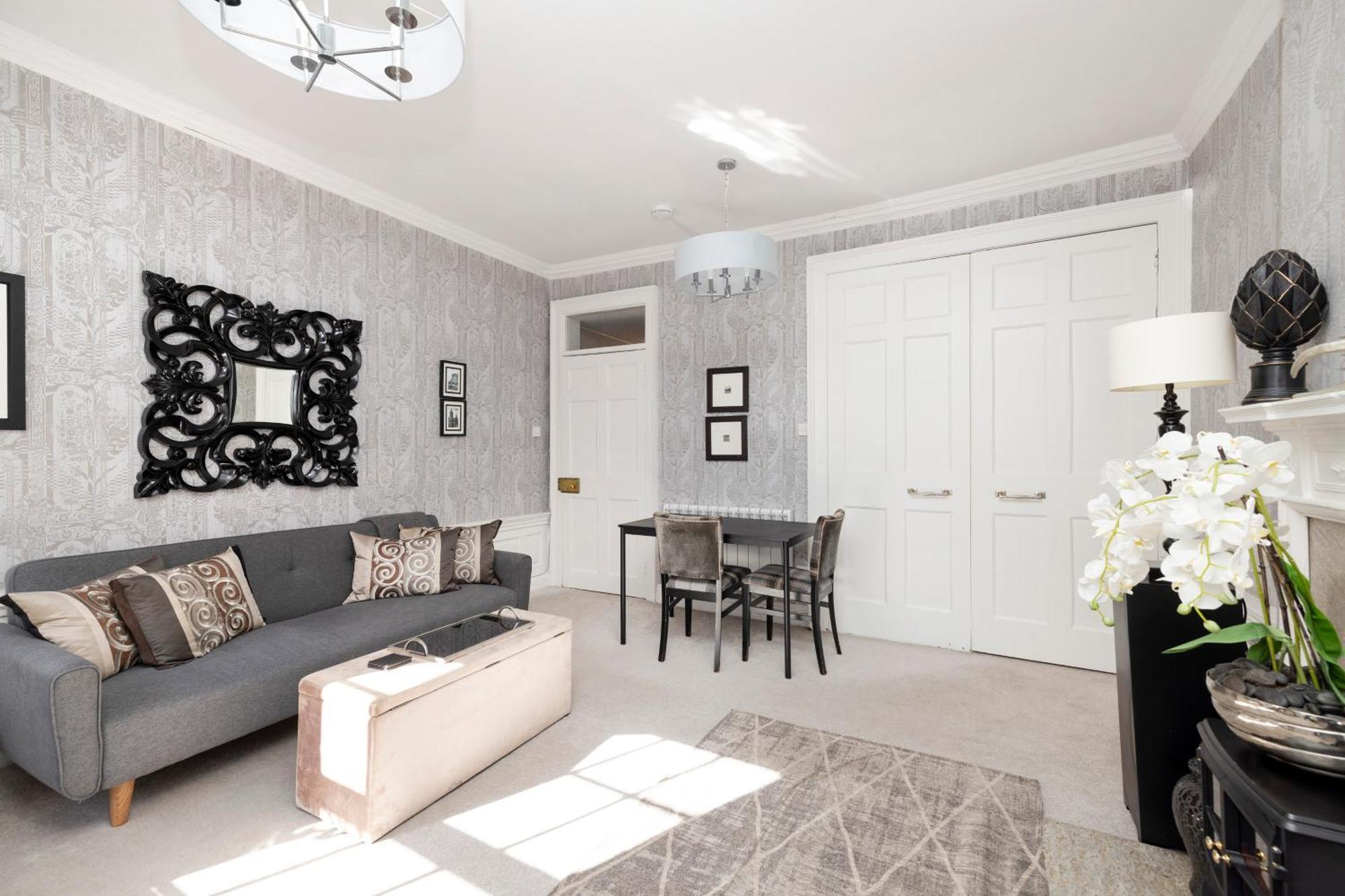 Joivy Exclusive Apartment At The Heart Of New Town 爱丁堡 外观 照片