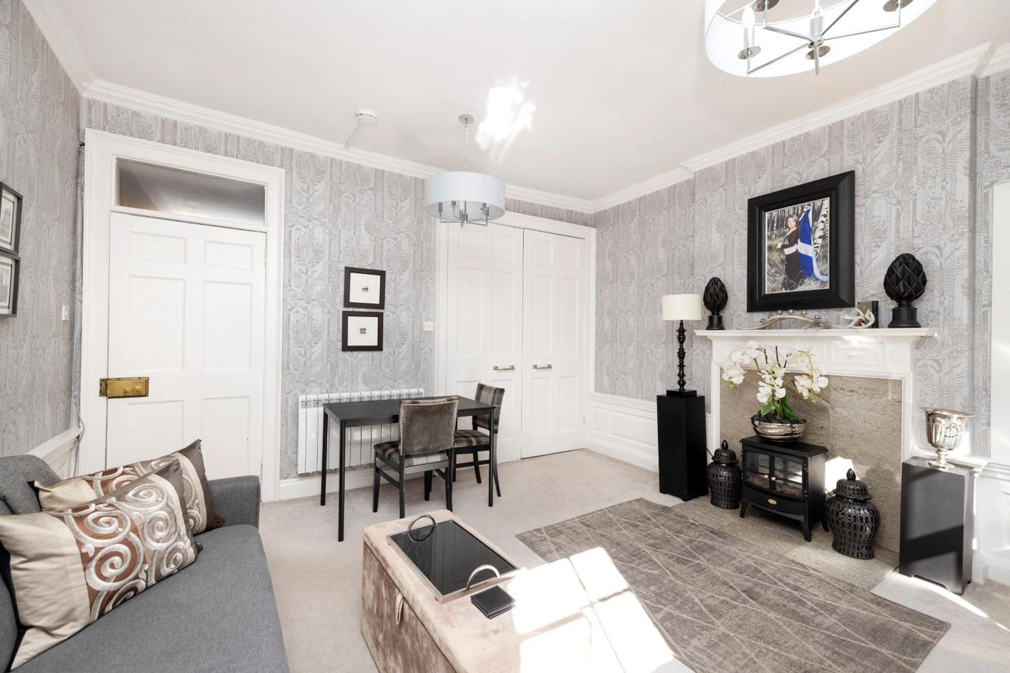 Joivy Exclusive Apartment At The Heart Of New Town 爱丁堡 外观 照片